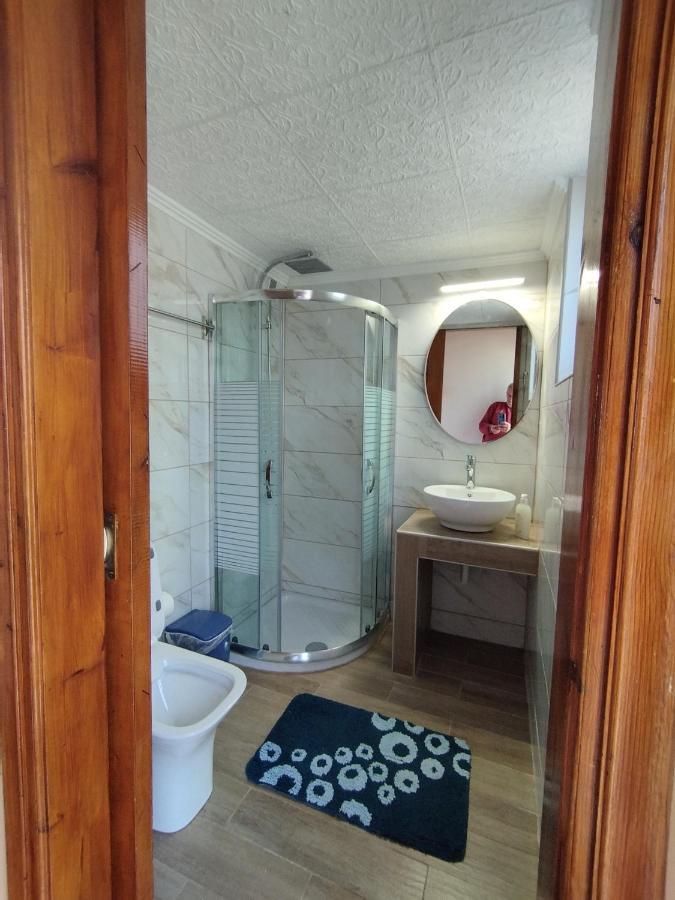 Takis Haikos House Two Minutes Walk To The Beach Peroulia Vounaria Bagian luar foto